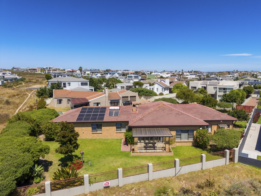 4 Bedroom Property for Sale in Myburgh Park Western Cape